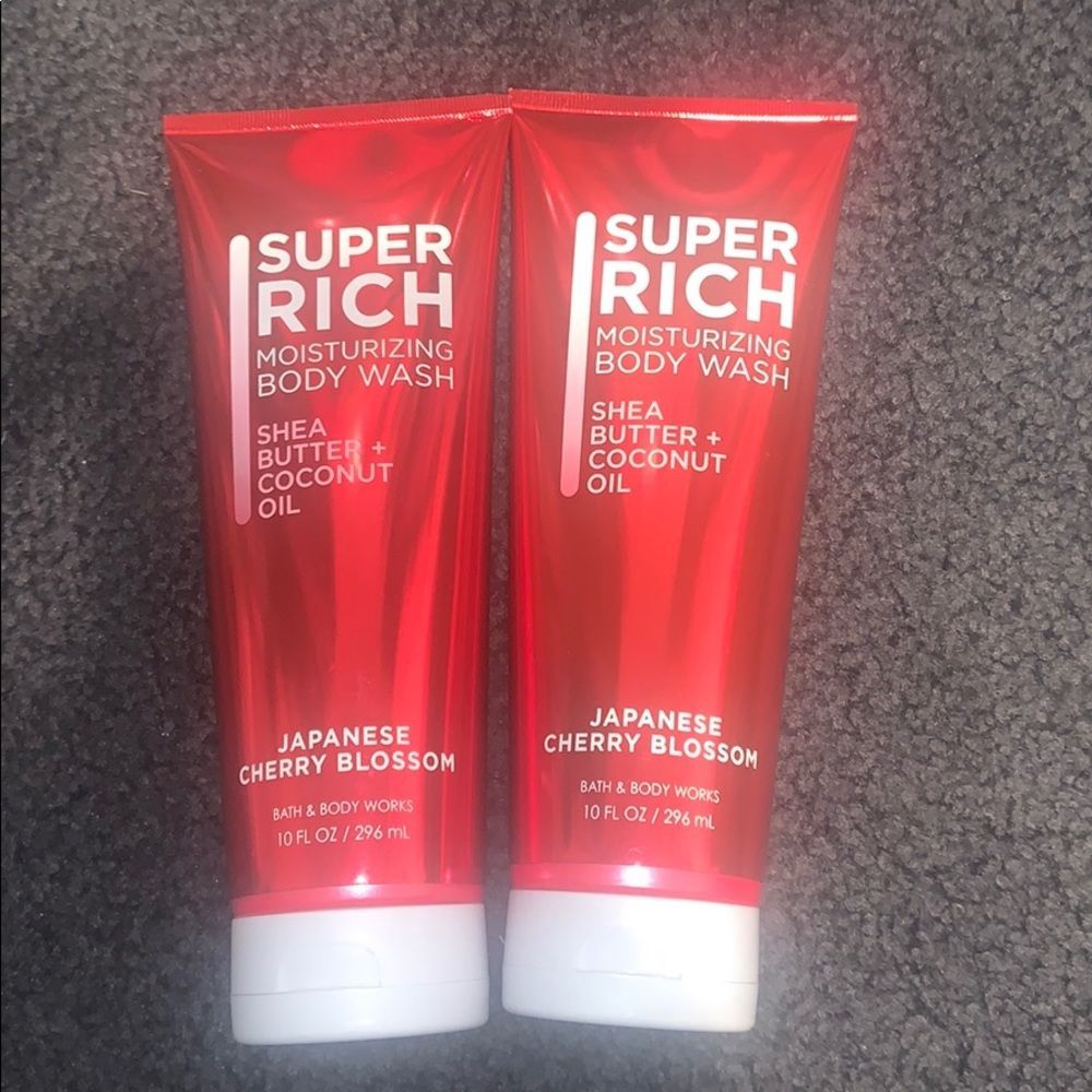 Bath and body Japanese cherry blossom body wash